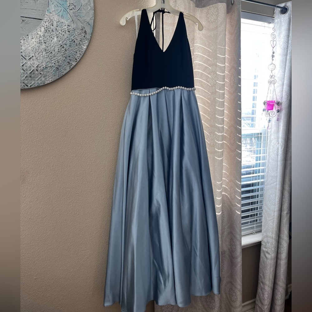 Beautiful David’s Bridal prom dress